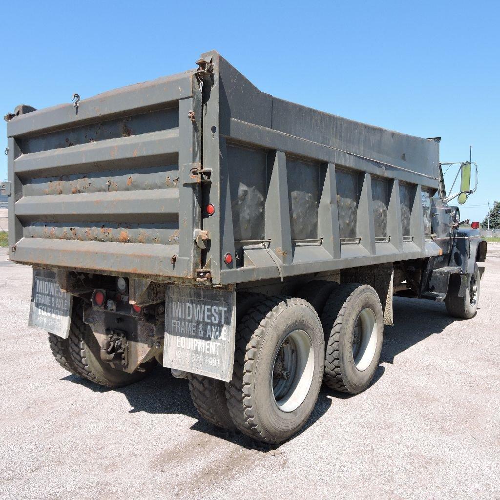 1975 Ford 8000 dump truck, vin U80DVX11228