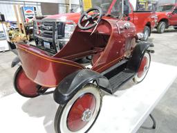 1925 Cadillac Steelcraft pedal car, license plate 76-528, scale model.