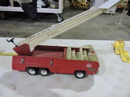 Tonka ladder fire truck.