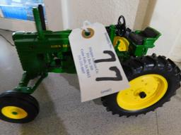 John Deere G Tractor Wide Front Scale Model.