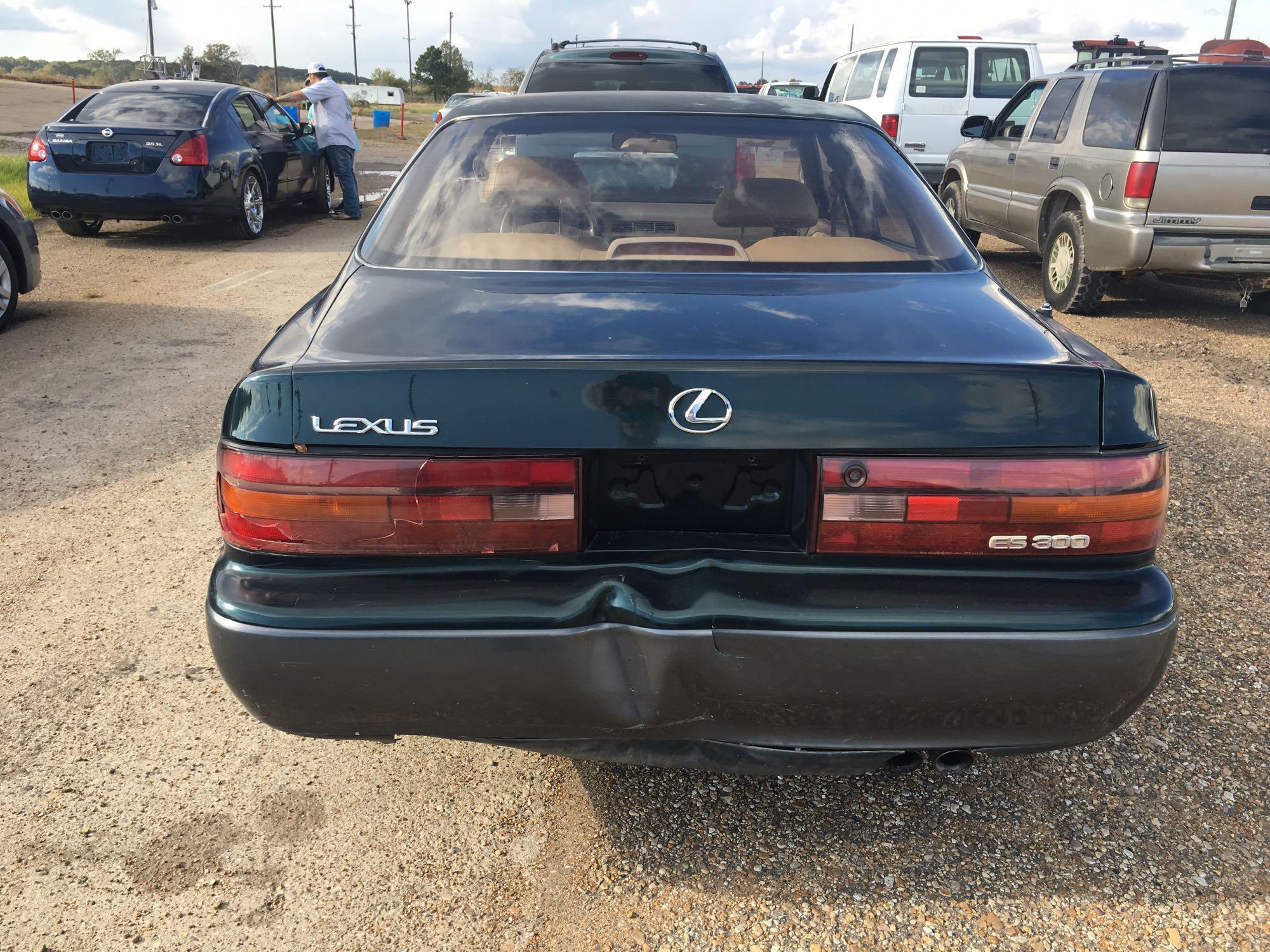 1993 Lexus ES 300 Passenger Car, VIN # JT8VK13T3P0197802