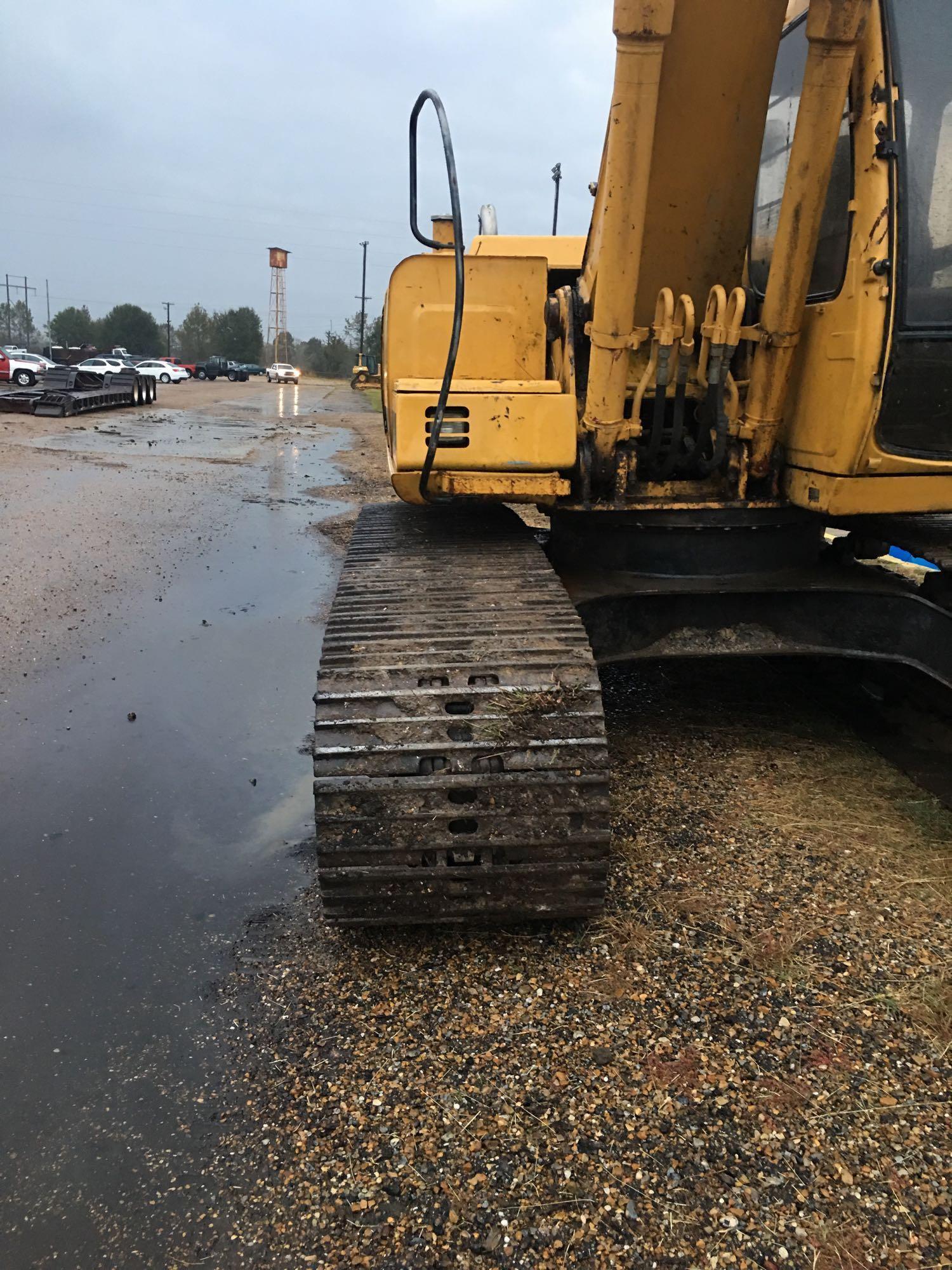 JOHN DEERE 160LC EXCAVATOR