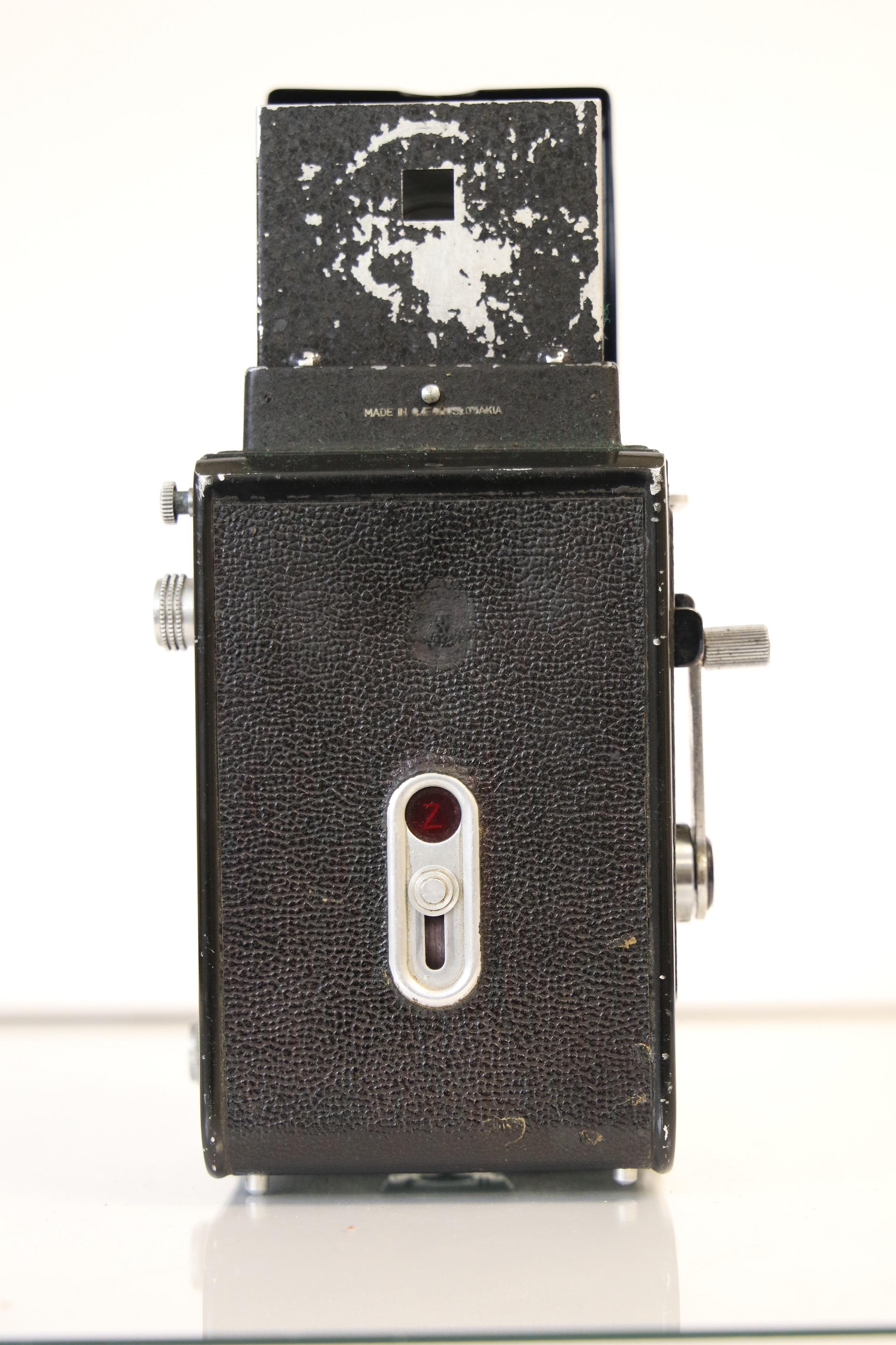 Meopta Flexaret TLR Camera, with Leather Flexaret case