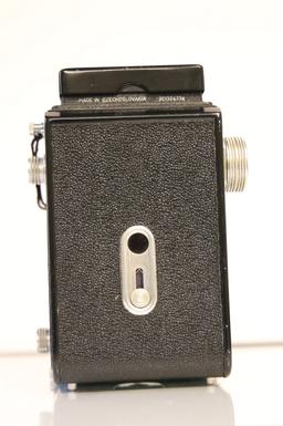 Meopta Flexaret TLR Camera with Leather Case and Plastic Lens Cover