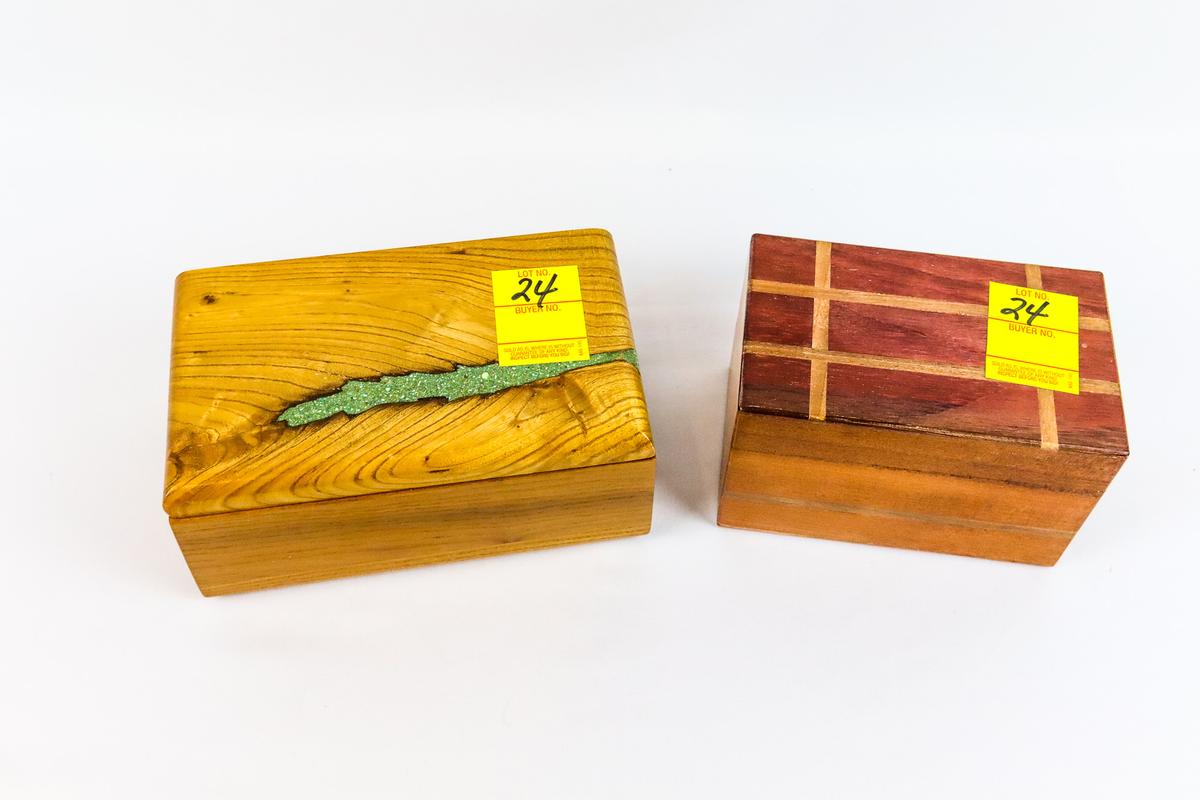 (1) Dresser Box; (1) Recipe Box