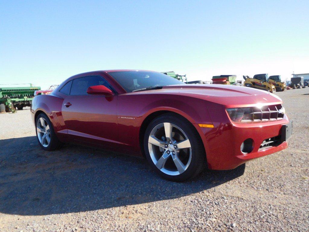 2013 CHEVY CAMARO, AUTO TRANS., CLOTH INTERIOR, REAR SPOILER, SHOWS 35,046