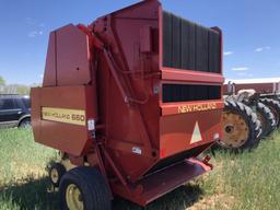 NH 660 ROUND BALER, TWINE TIE