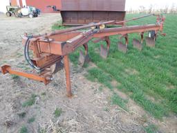 WHITE 6-18 MOLDBOARD PLOW, 3 PT., SEMI  MOUNT