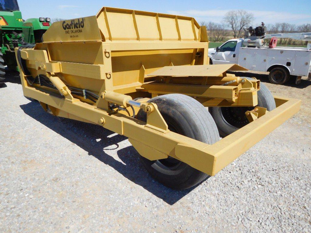 GARFIELD 850 CARRY ALL, 6 YD., DUAL FRONT WHEELS PUSH BAR UNLOAD, LIKE NEW