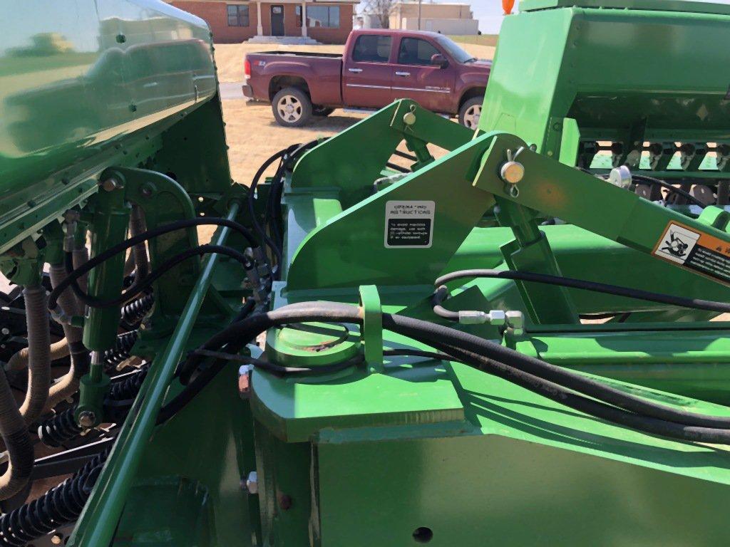 2010 JD 455 GRAIN DRILL, 35', DD, 7 ½" SPACING, APPROX. 3500 ACRES