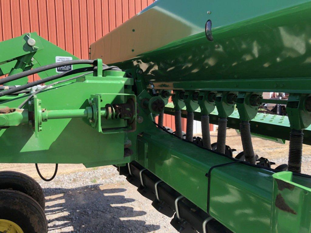 2010 JD 455 GRAIN DRILL, 35', DD, 7 ½" SPACING, APPROX. 3500 ACRES
