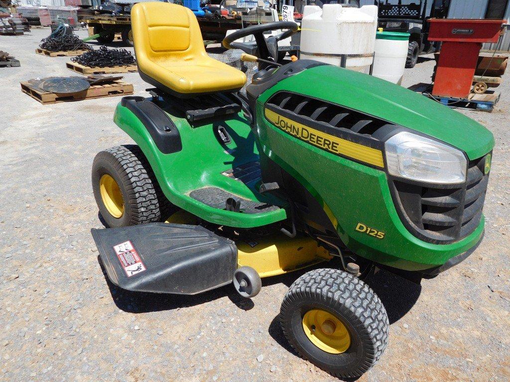 JD D125 RIDING LAWN TRACTOR, 42" DECK