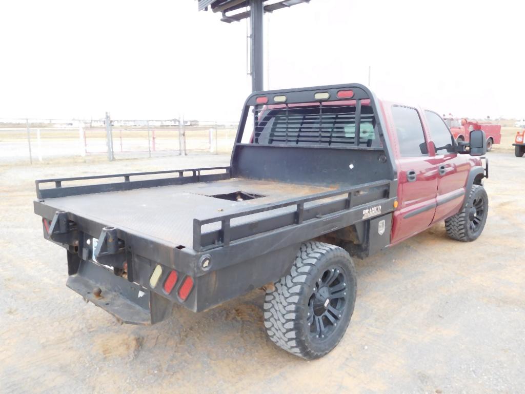 2006 GMC 2500 PICKUP, CREW CAB, AUTO, DSL. 4X4, SUN ROOF, BRAMCO HYD. HAY B