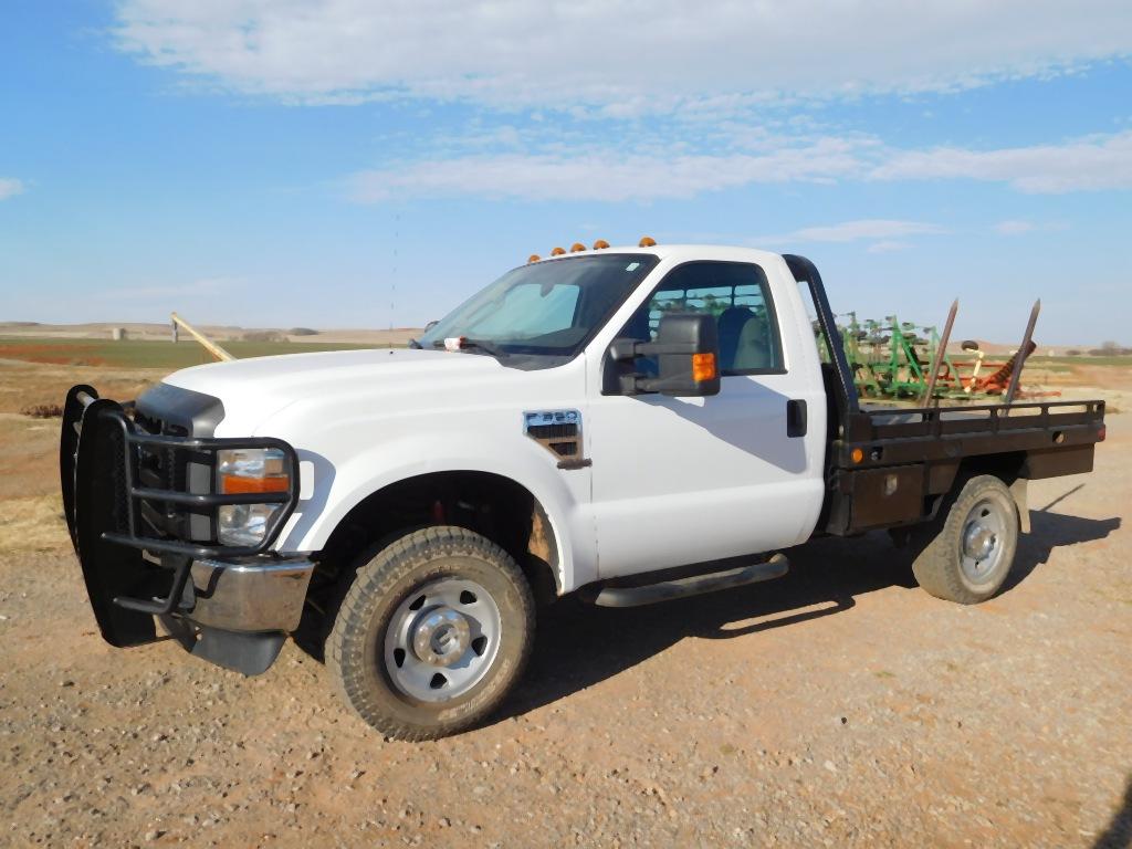 2010 FORD F350 XL PICKUP, 4 X 4, V10, GAS, AUTO, RANCH HAND BRUSH GUARD, W/