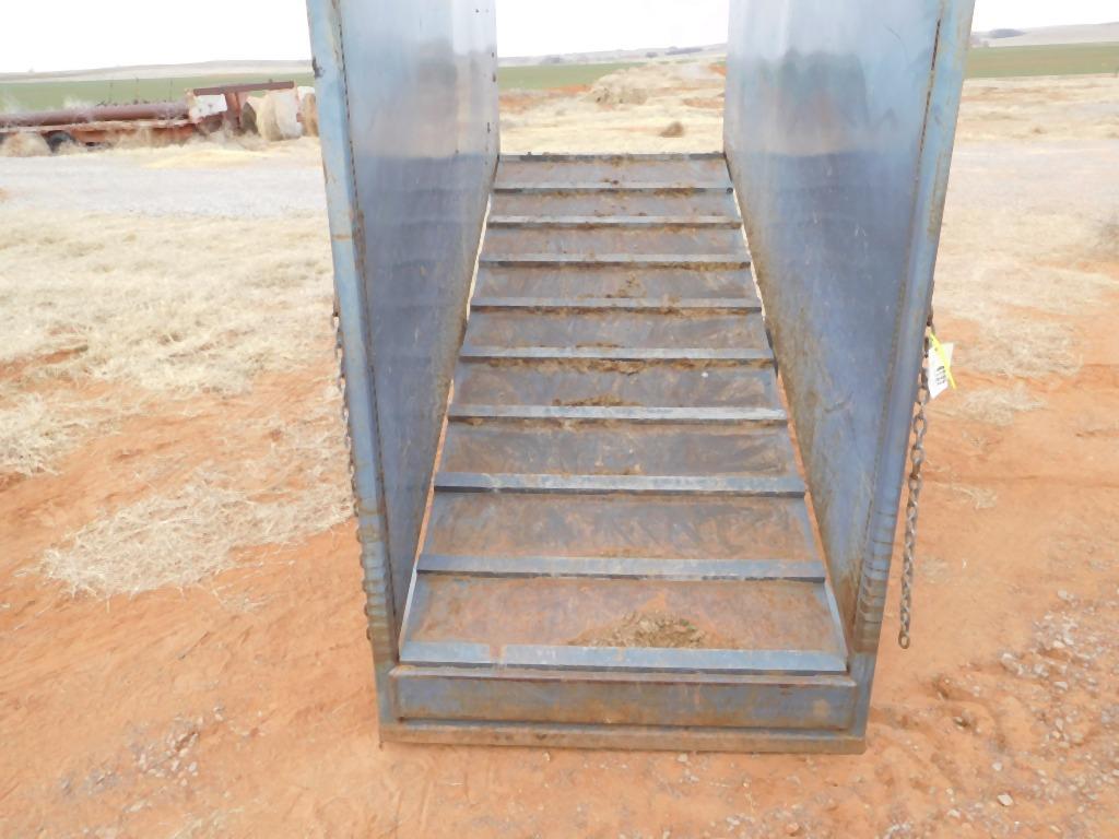 GPC TIPPER PORTABLE CATTLE LOADING CHUTE