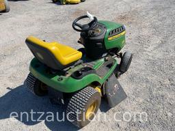 JD D110 RIDING LAWN MOWER, 42" CUT, SHOWS 93 HRS