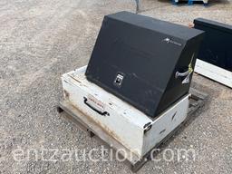 MED. PACK RAT WITH MONTEZUMA TOOL BOX