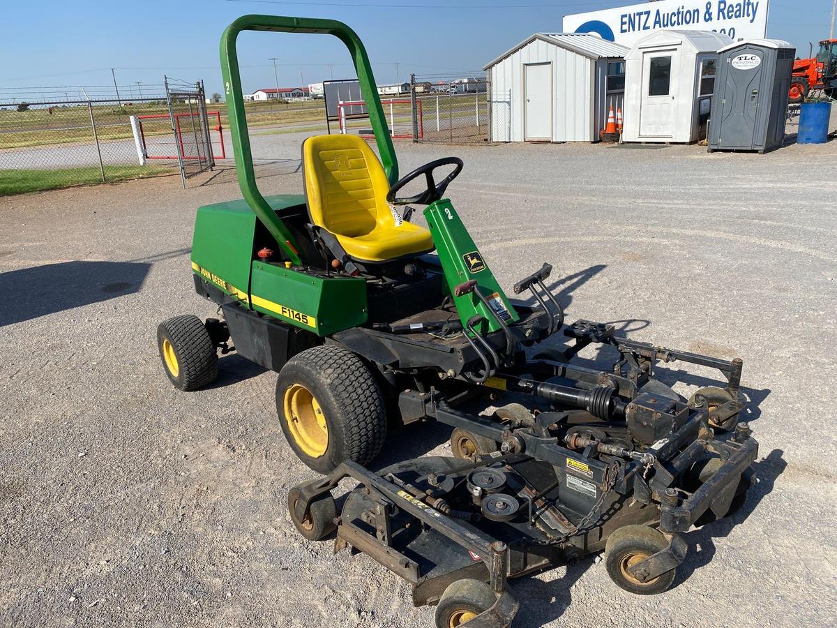 JD F1145 RIDING LAWN MOWER, 70" DECK, 4X4,