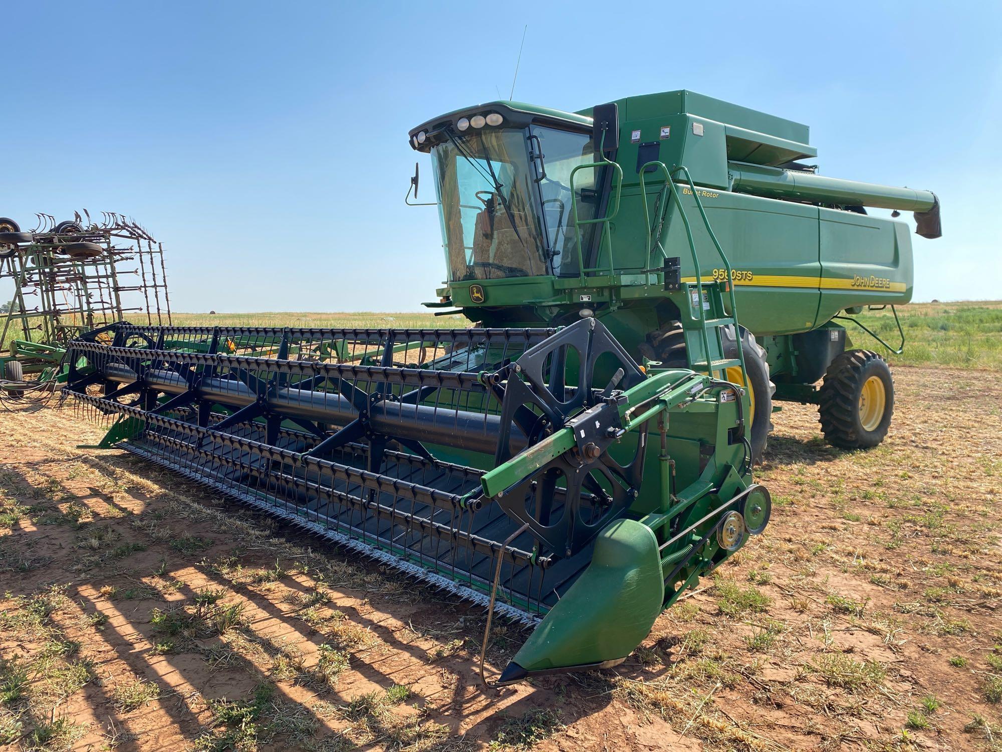 JOHN DEERE 9560 STS COMBINE BULLET ROTOR, 1,455 ENGINE HRS., 953 SEP. HRS., W/25' DRAPER,