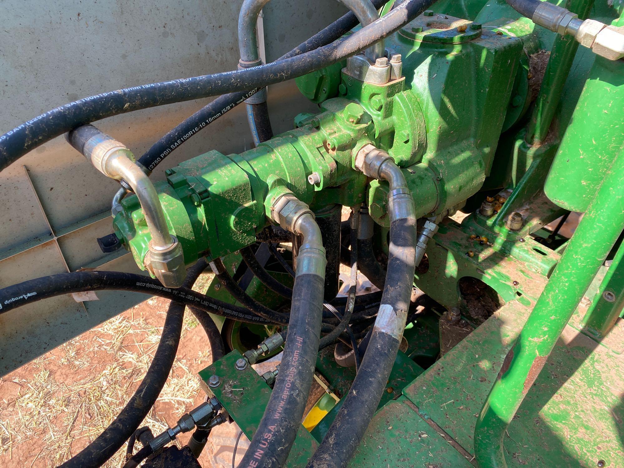 JOHN DEERE 9560 STS COMBINE BULLET ROTOR, 1,455 ENGINE HRS., 953 SEP. HRS., W/25' DRAPER,