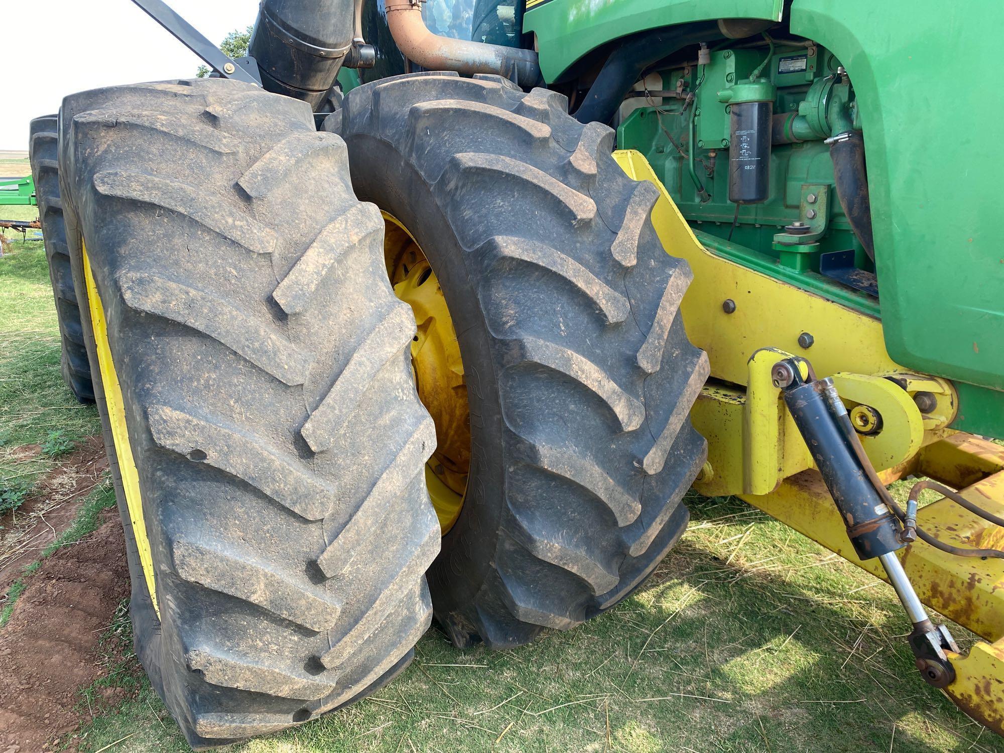 JOHN DEERE 9220 TRACTOR, POWER QUAD W/2 SPEED, 620/70 R 42, DUALS, 4 HYD., 6580 HRS., W/ DEGELMAN