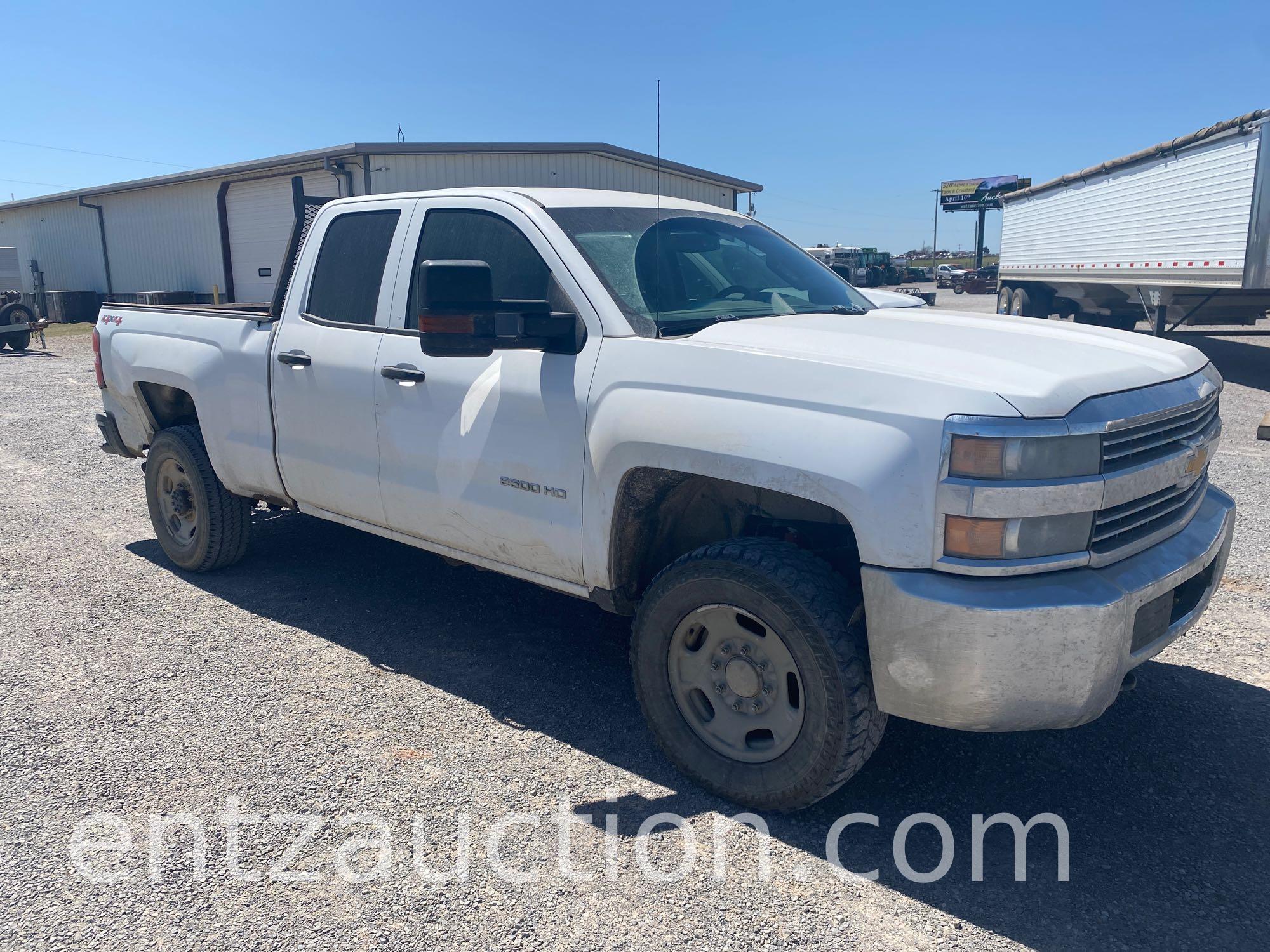 2015 CHEVY 2500, 4X4, 4 DOOR, AUTO, GAS,