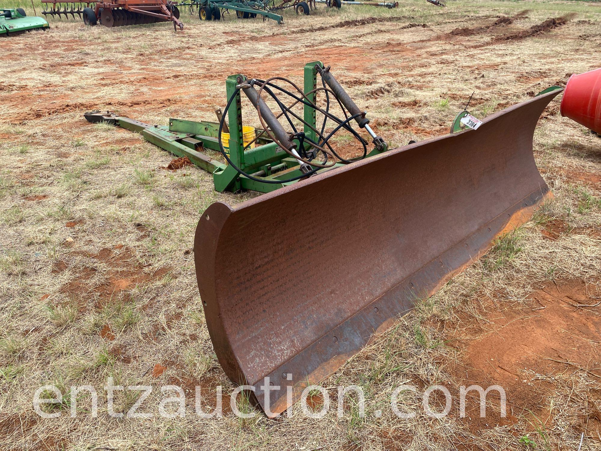 JD 9' DOZER BLADE W/BRACKETS CAME OFF JD 4440