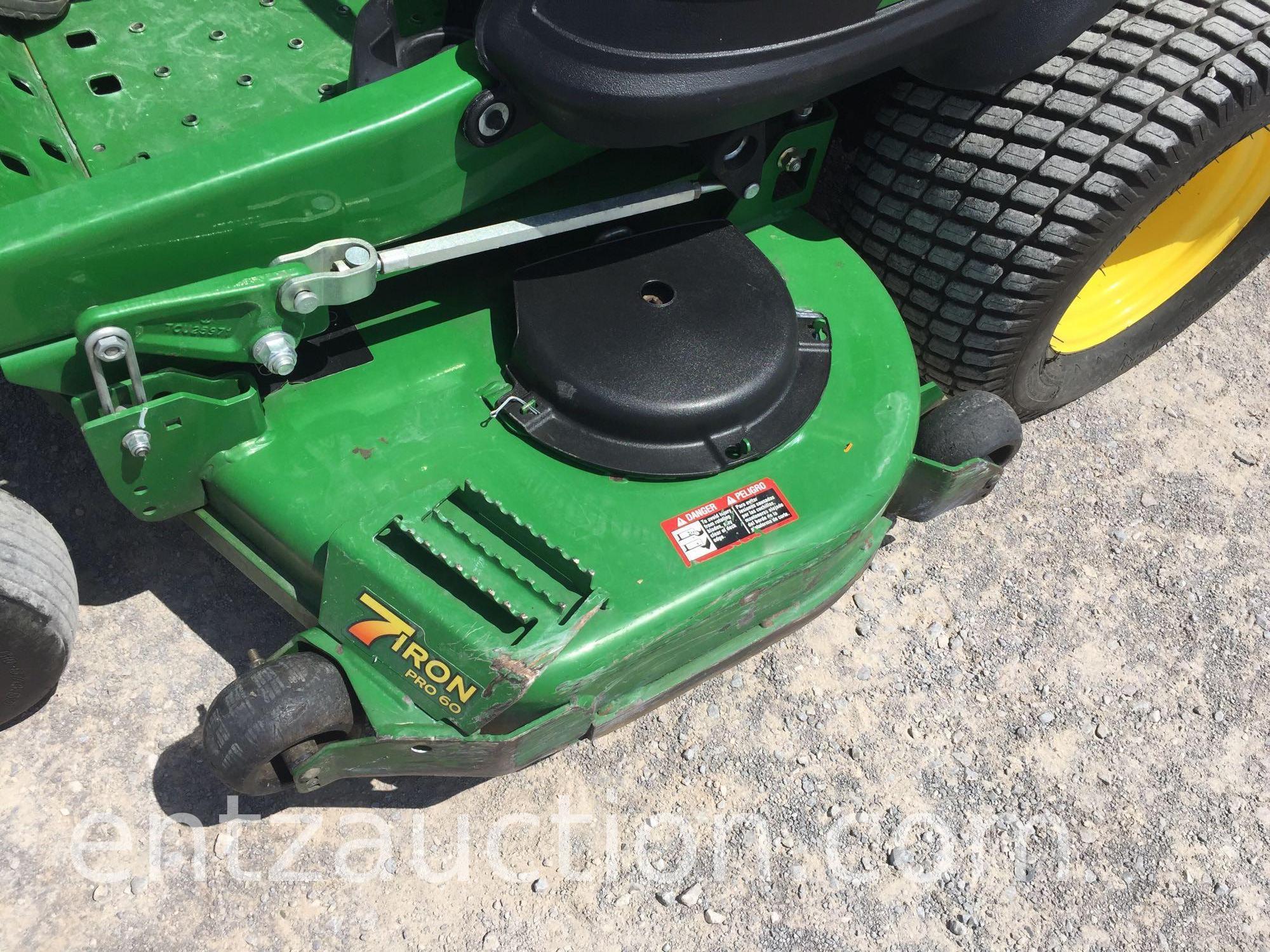 JD Z 930M COMMERCIAL MOWER, 7 IRON 60"