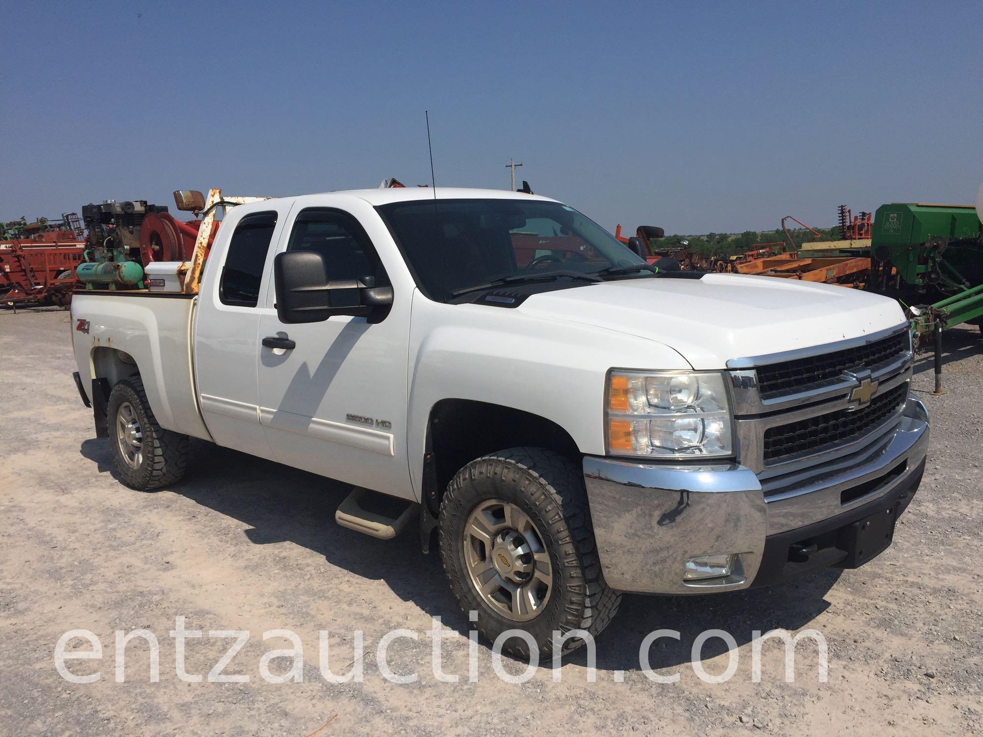 2010 CHEVY 2500 PICKUP, Z71 4X4, VORTECH,