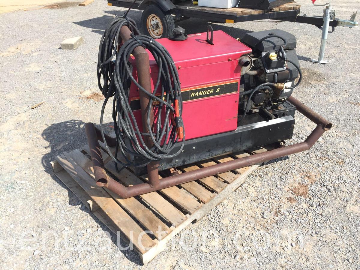 LINCOLN RANGER 8 WELDER, GAS 50' LEADS, NEW