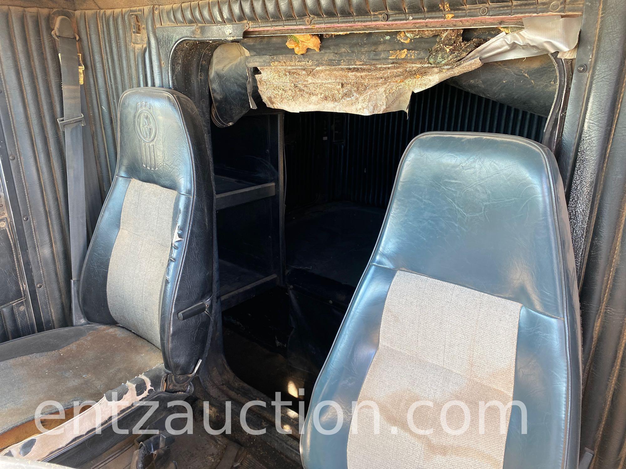 1990 KENWORTH T800 SLEEPER, DETROIT 12.7L,