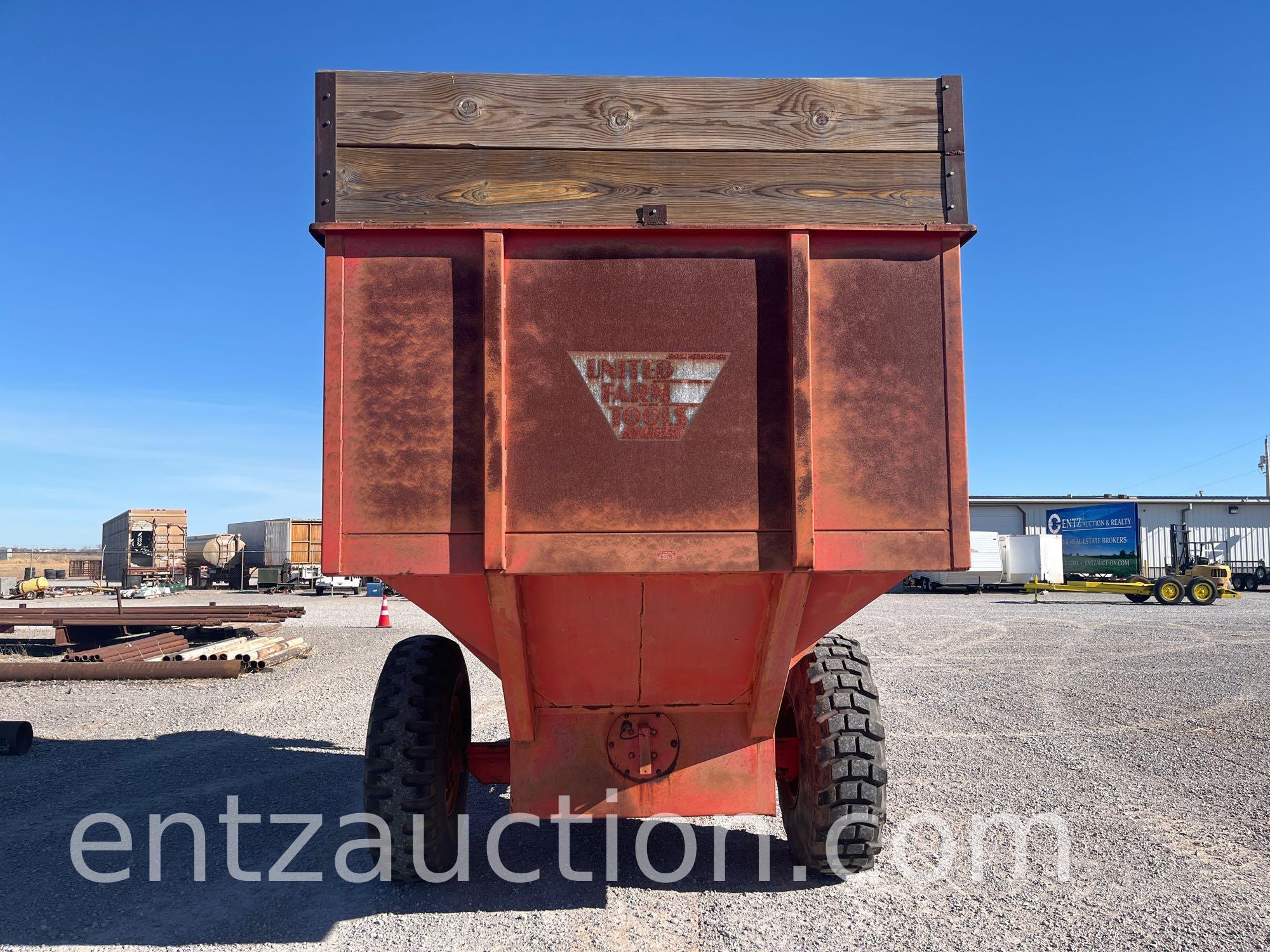 UFT 400 BU. GRAIN CART, 24" EXT., 1000 PTO,