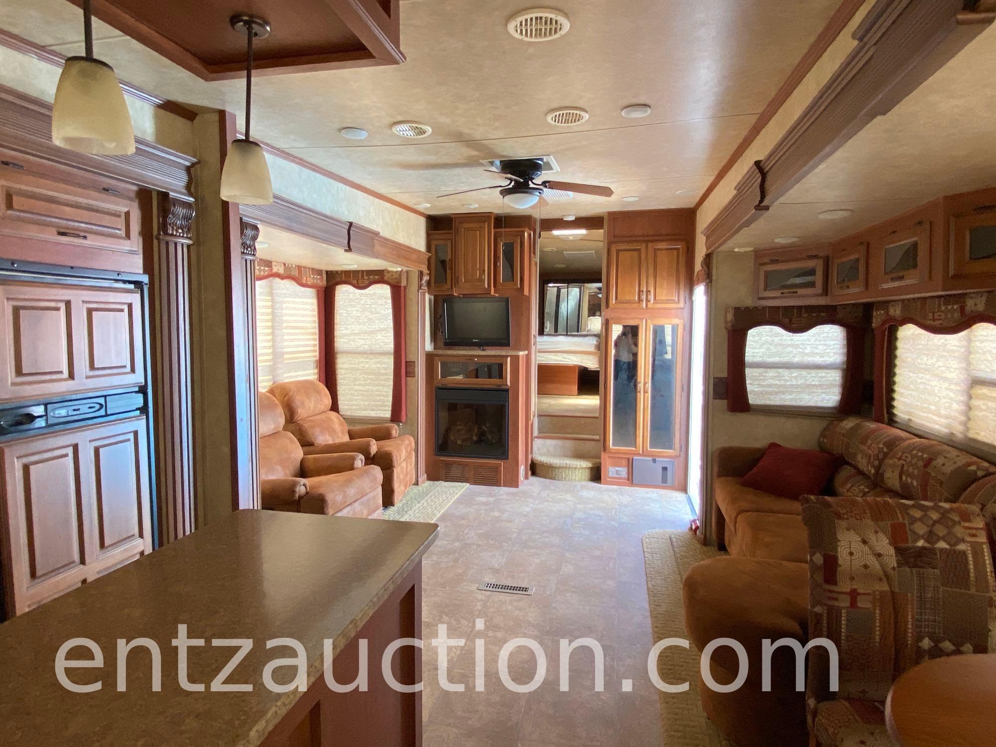 2009 DURANGO BY K-Z LX 35' TRAVEL TRAILER,