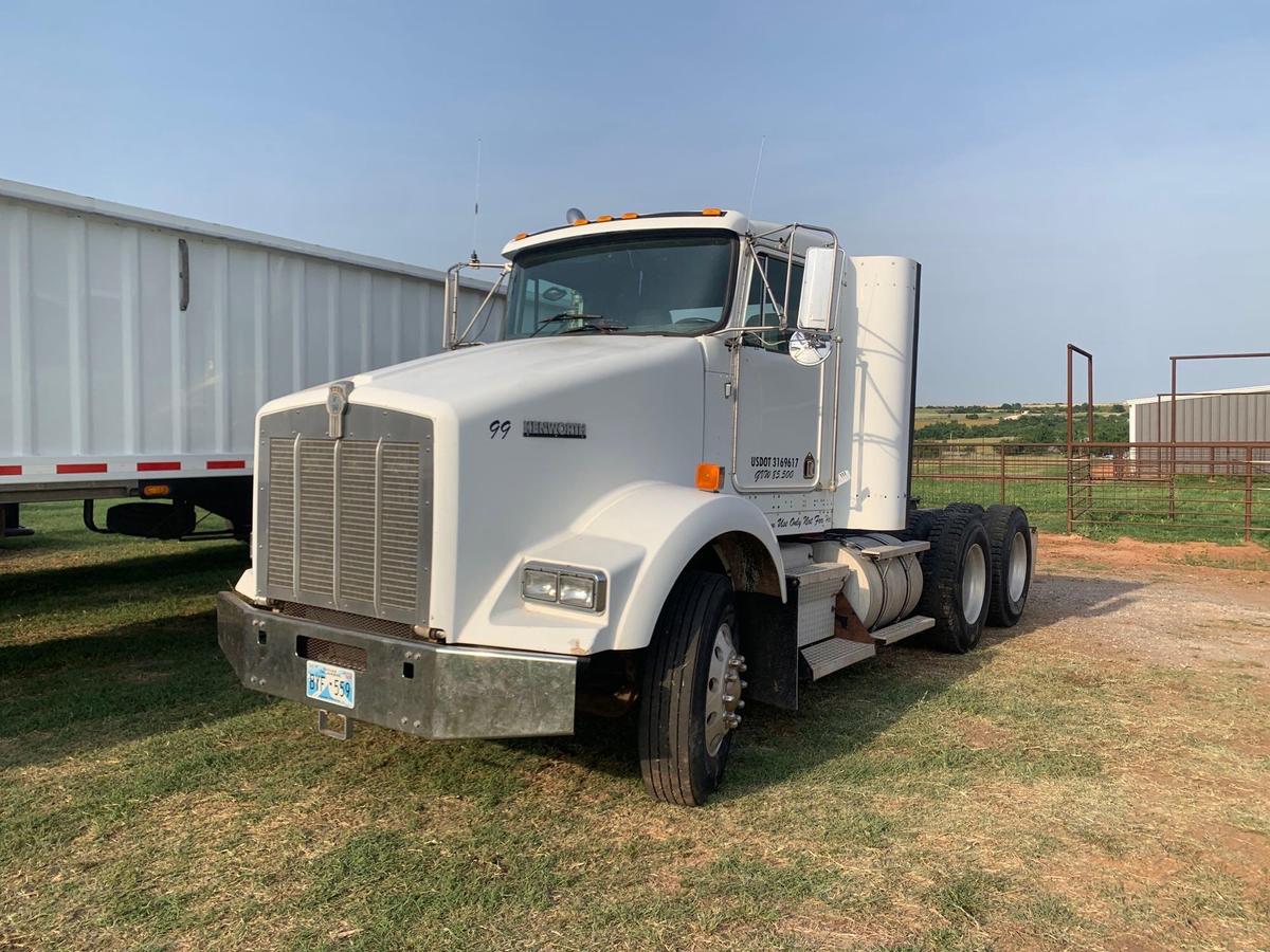 1999 KENWORTH T800B, DAY CAB, CUMMINS N14,