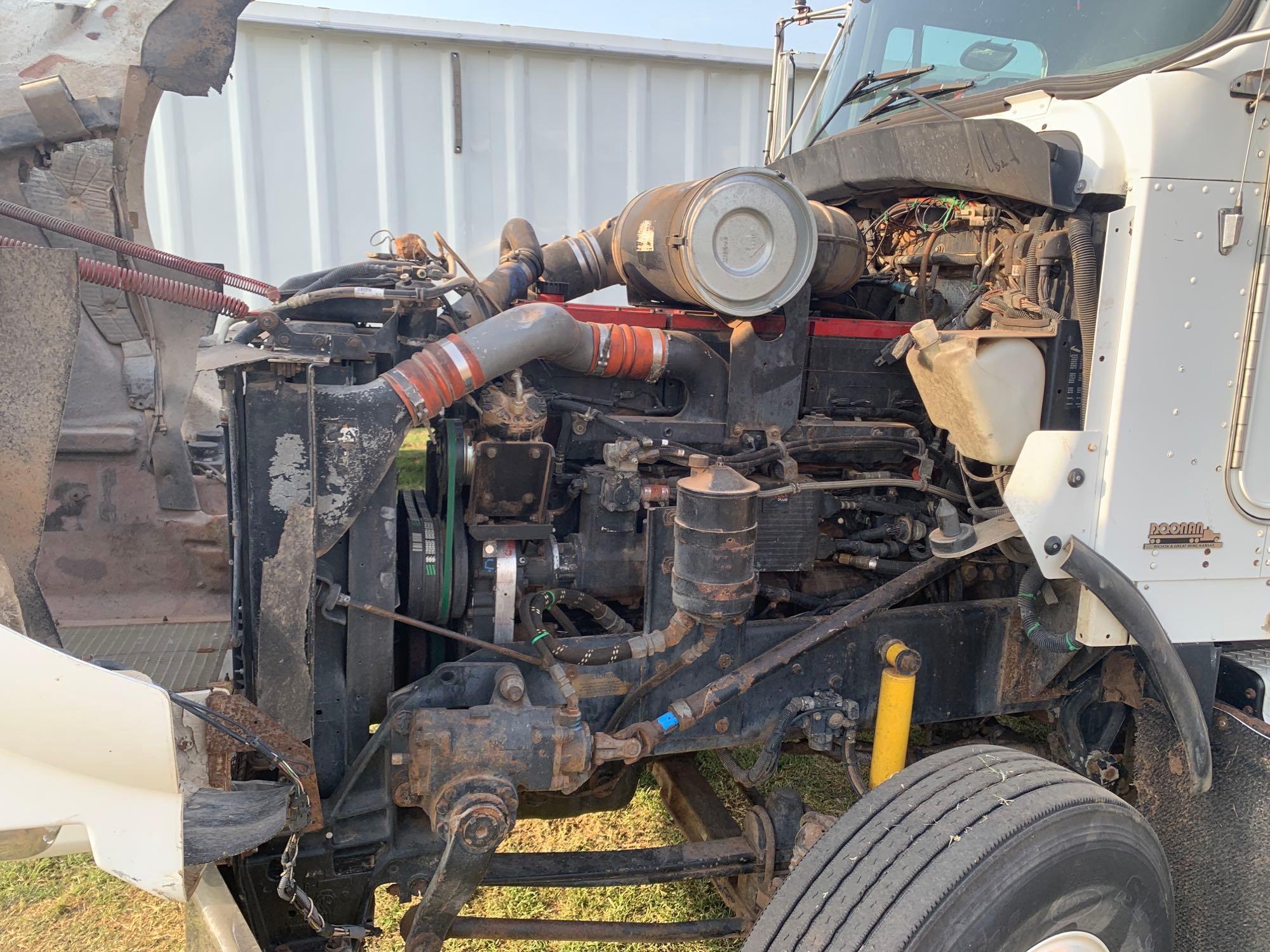 1999 KENWORTH T800B, DAY CAB, CUMMINS N14,