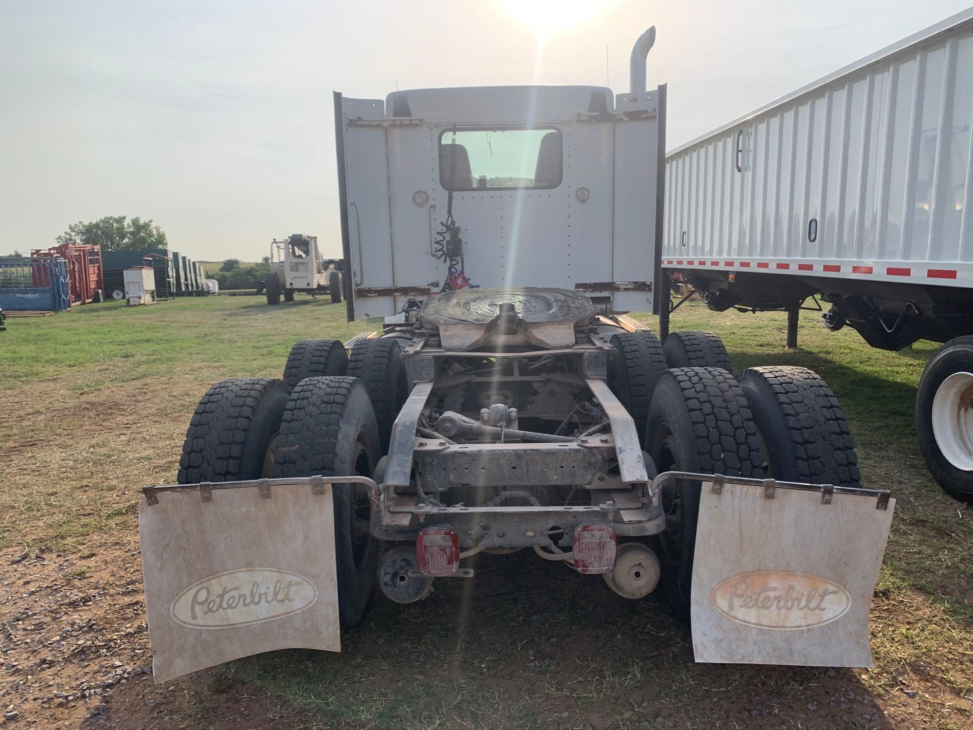 1999 KENWORTH T800B, DAY CAB, CUMMINS N14,