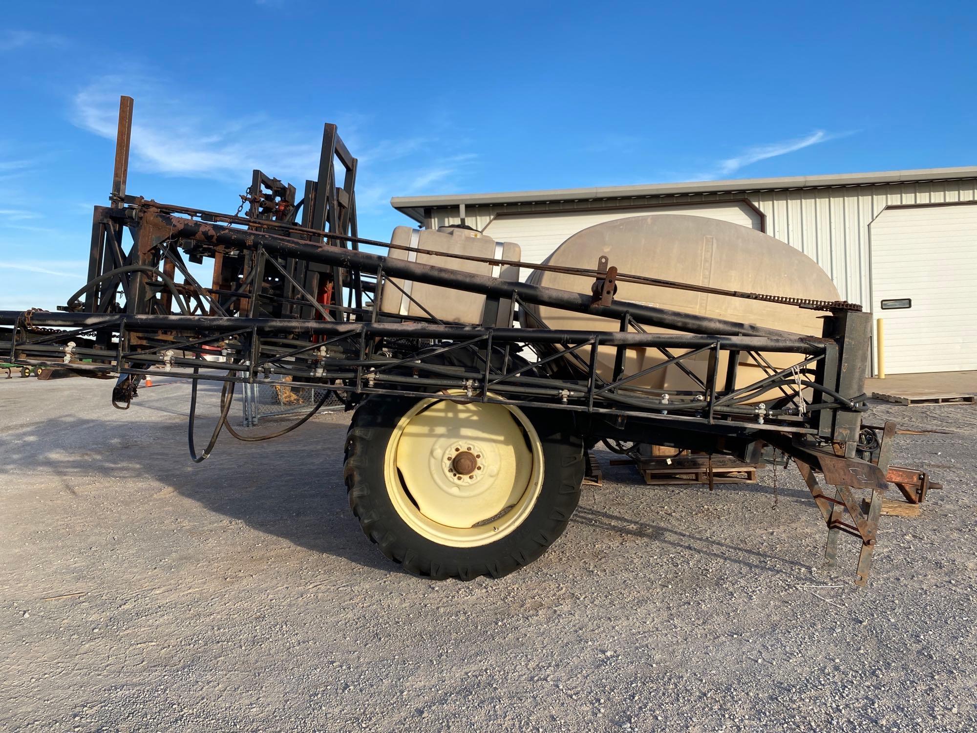 WYLIE PULL TYPE SPRAYER, 65' BOOMS, 1000 GALLON