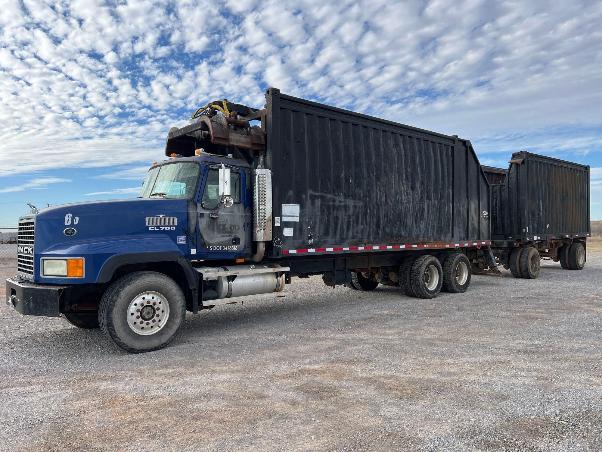 2006 MACK CL733 SELF LOADING DEBRIS TRUCK,