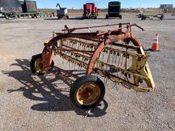 NEW HOLLAND SIDE DELIVERY RAKE, LEFT HAND