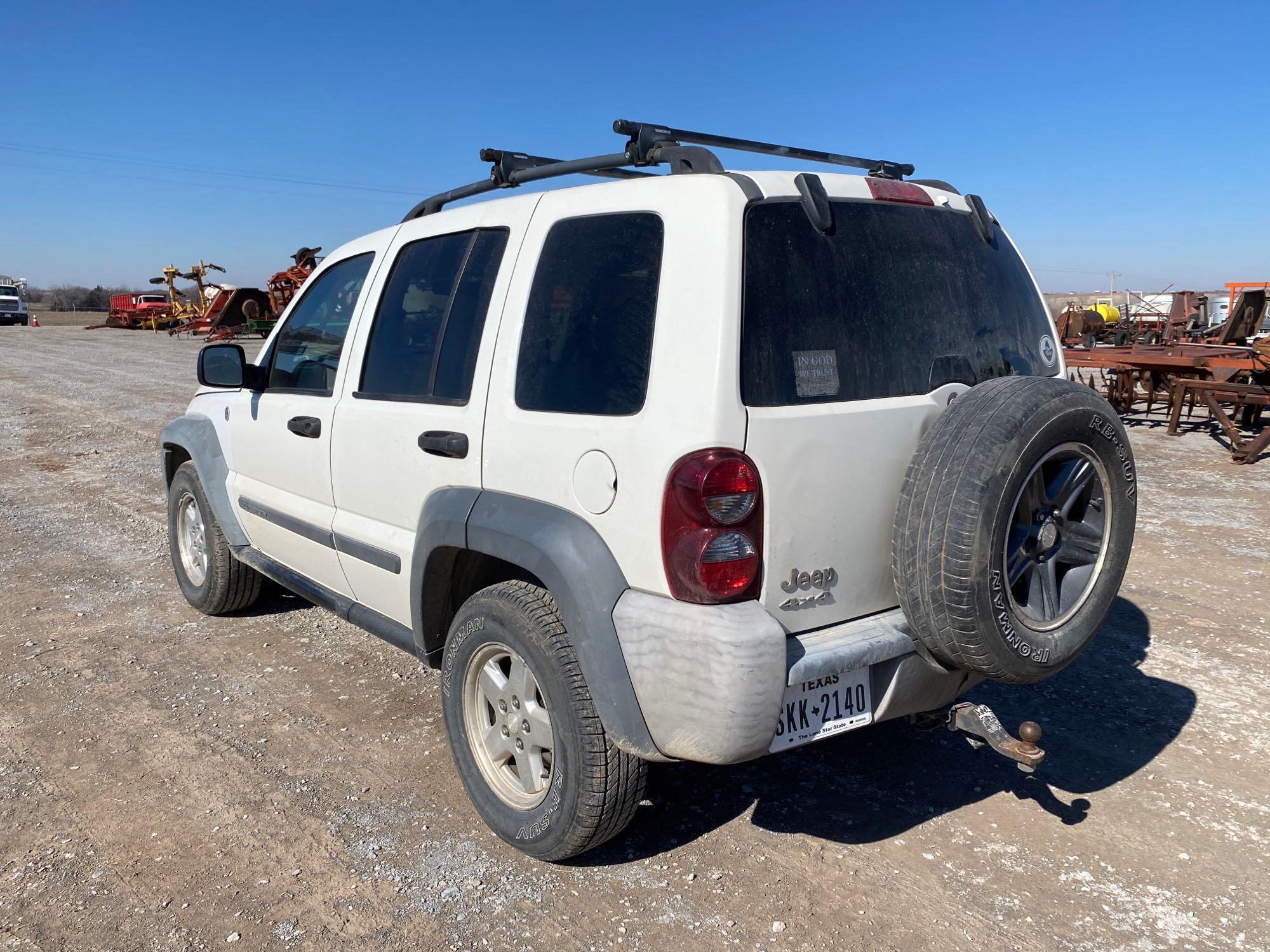 2006 JEEP LIBERTY, 4 DOOR, 4X4, AUTO,