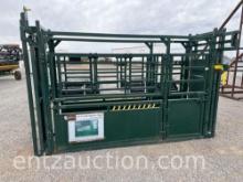 STEELMAN 11' CATTLE SQUEEZE CHUTE