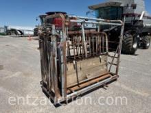 FULSON CATTLE SQUEEZE CHUTE, LEFT HAND