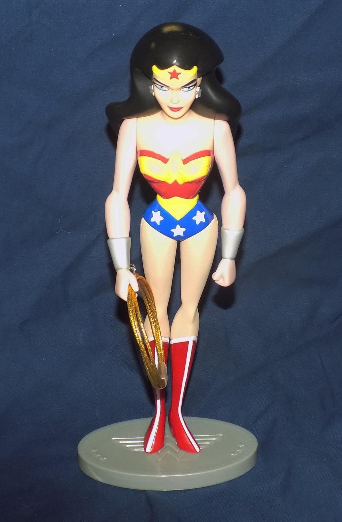 Warner Brothers - Wonder Woman Figurine - No Box