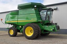 John Deere 9770 RWD STS Combine, 1589 Separator Hours, 2122 Engine Hours, 520/35R42 Duals At 85%, Bu