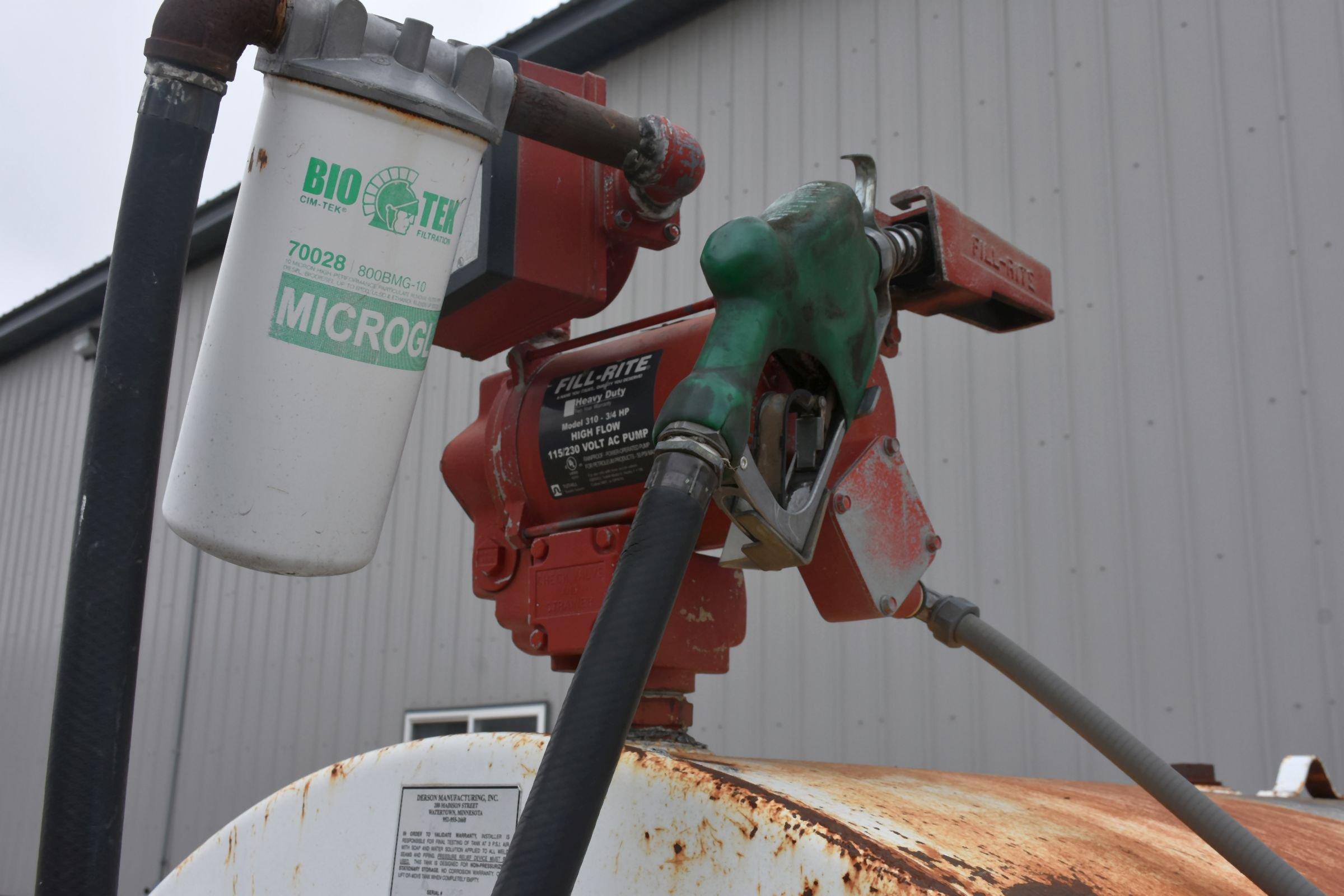 2000 Gallon Fuel Barrel With Fil-Rite Pump