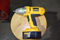 Dewalt 1/2'' Cordless Impact, 18 Volt, With Battery