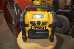 Dewalt Model DCR018 Work Site Radio