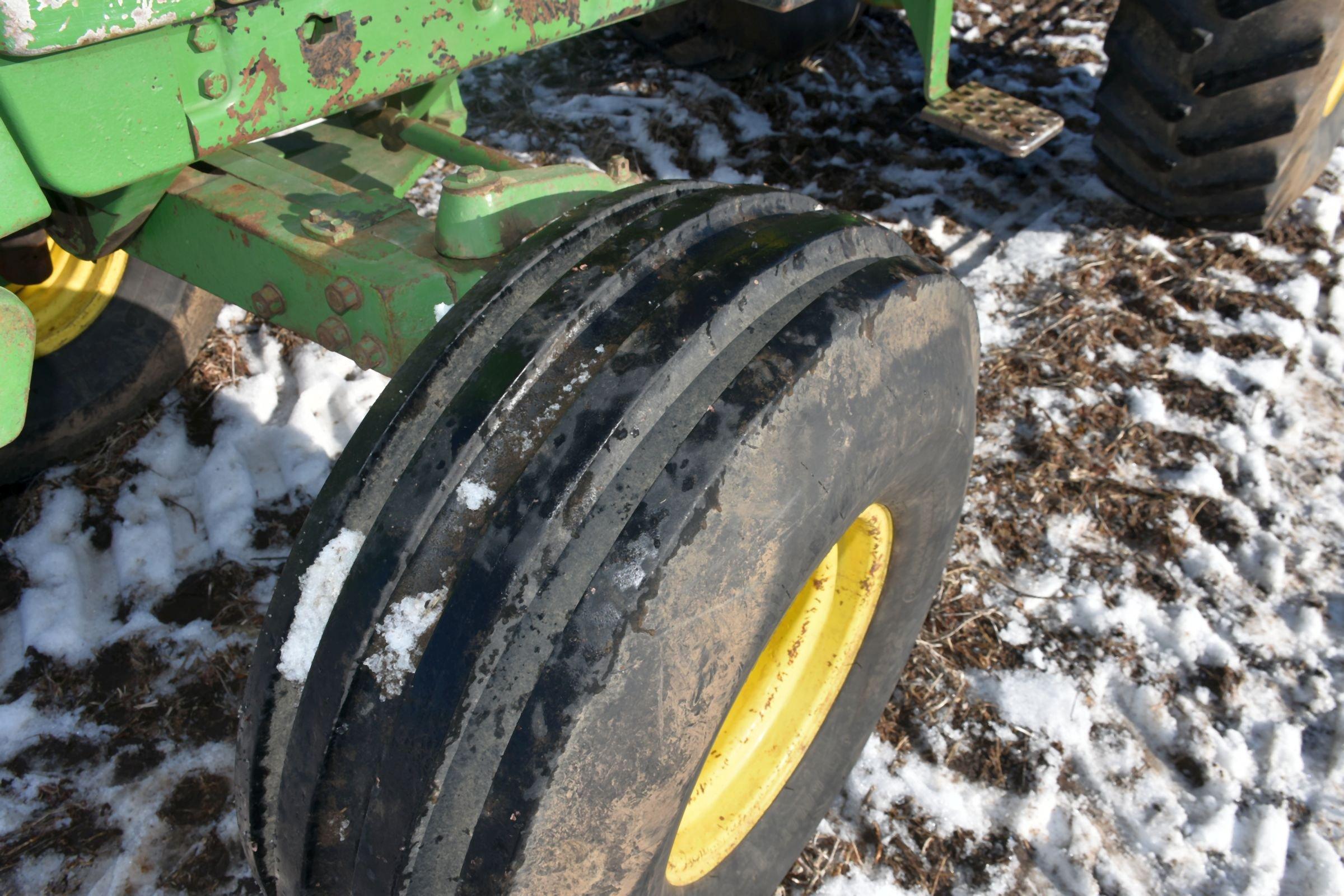 1977 John Deere 4430 2WD Tractor, 8493 Actual hours, CAH, 540/1000PTO, 2 Hydraulics, 10 Front Weight