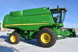 2010 John Deere 9570STS Combine, 1019 Separator Hours, 1649 Engine Hours, Bullet Rotor, Chopper/Spre