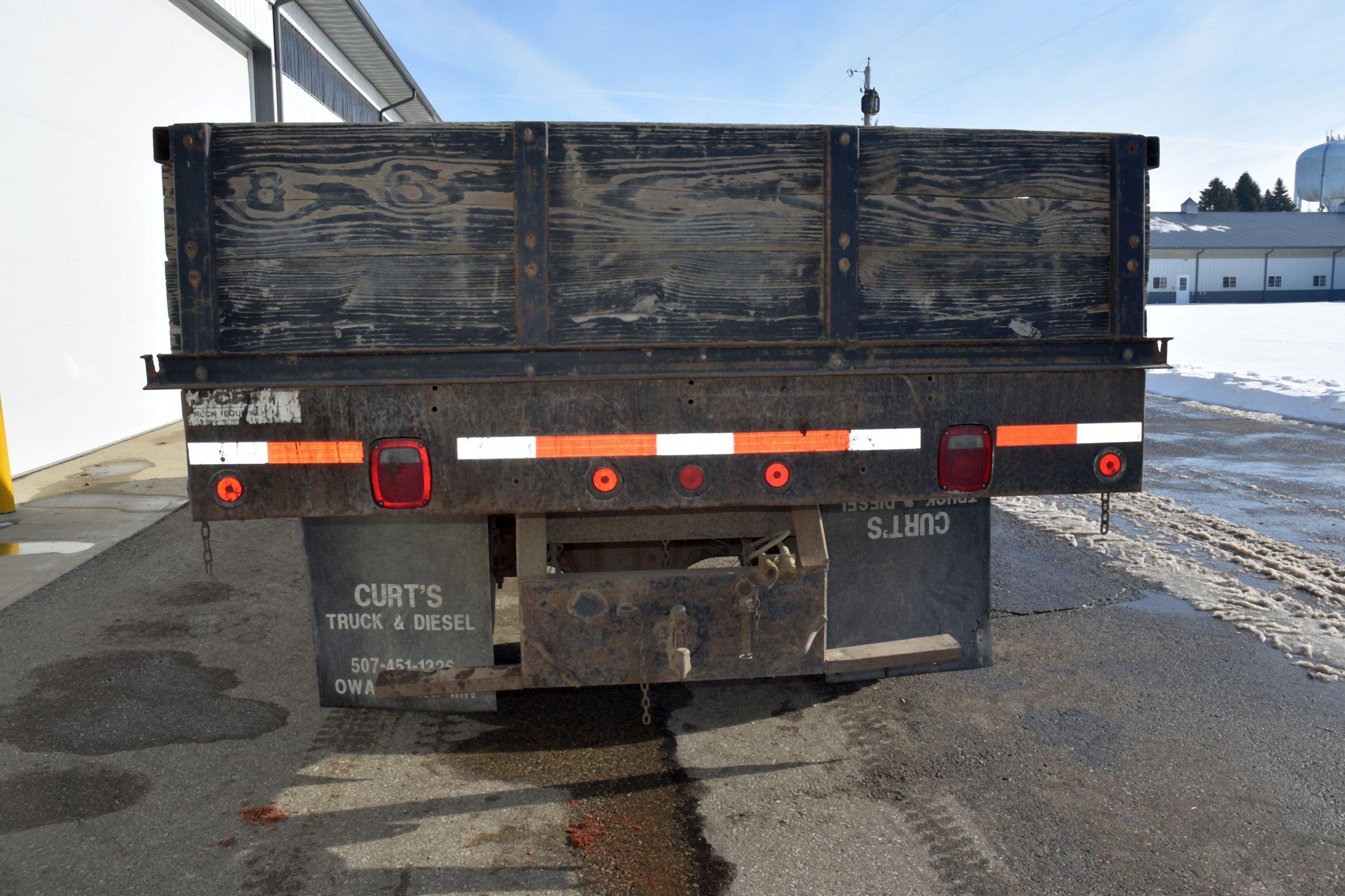 1987 IHC S1900 Straight Truck, Single Axle, 5x2 Speed, 466 Diesel, 14’ Box & Hoist, Setup As Contrac